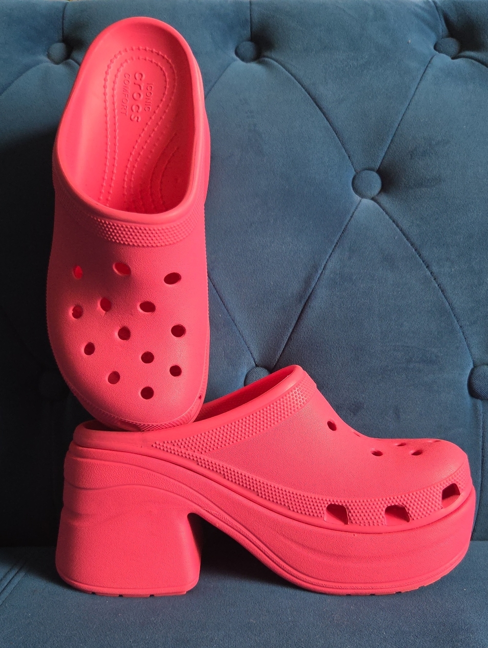 CRICS Siren Platform Clogs